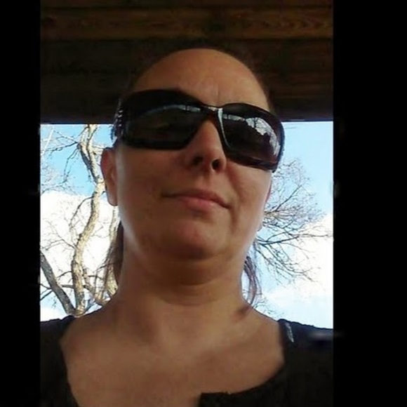 Meet your Posher, Michelle - Picture 1 of 1